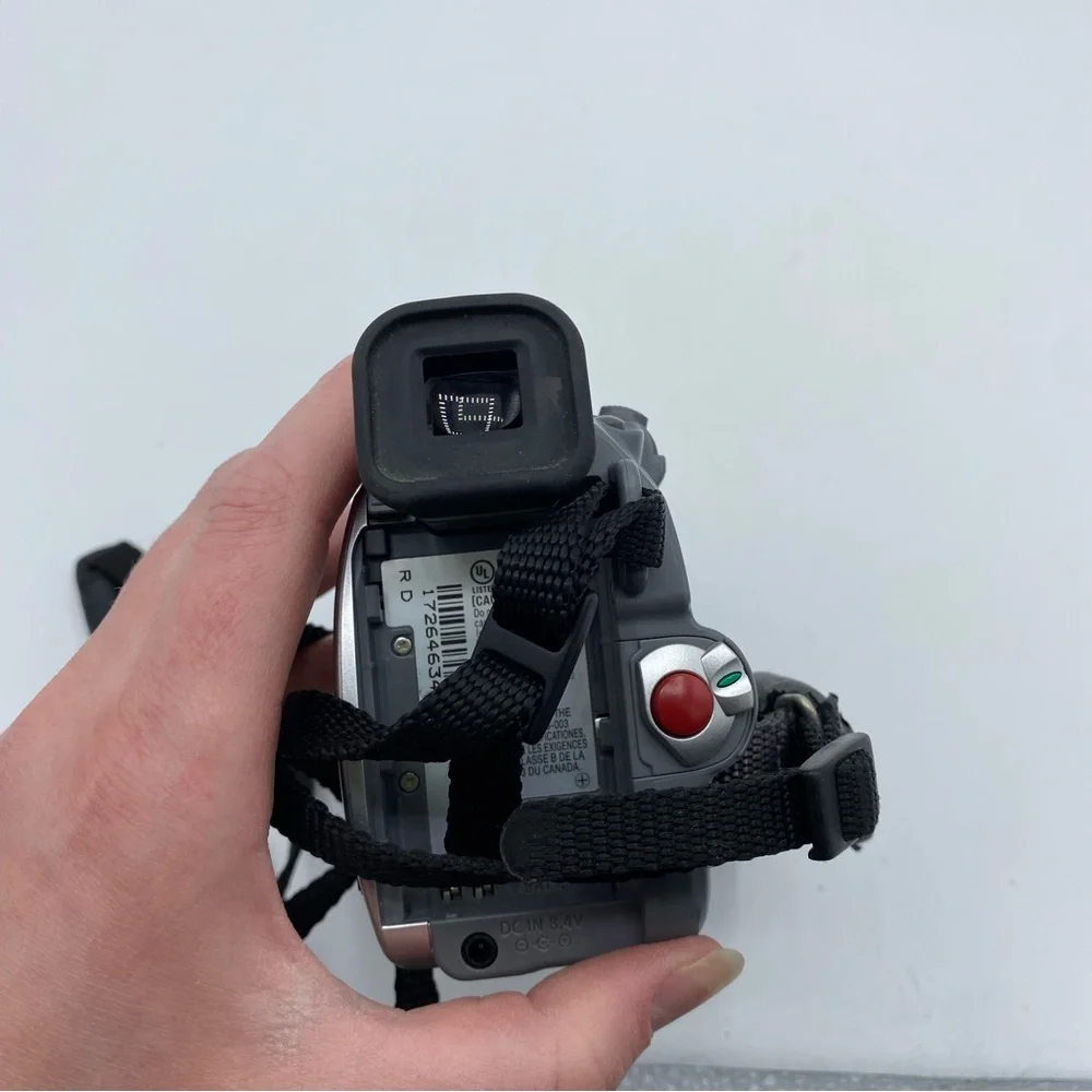 Canon ZR60 MiniDV Camcorder Video Camera With‎ NO Power Supply_7
